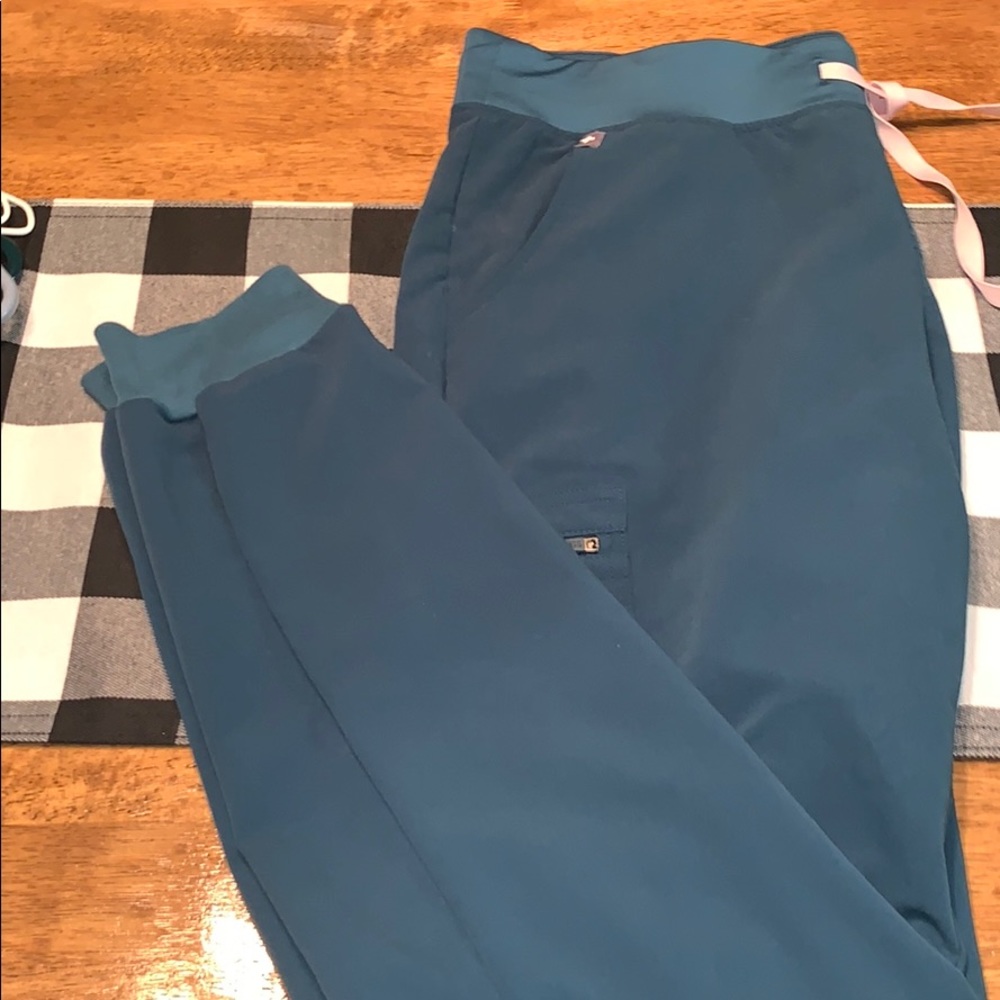 Figs Caribbean scrub joggers